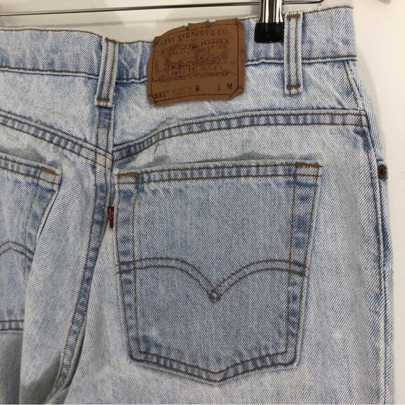 Levis Jeans Womens 30 Light Wash Vintage 551 Relaxed Fit Tapered Leg High Waist - Picture 8 of 15
